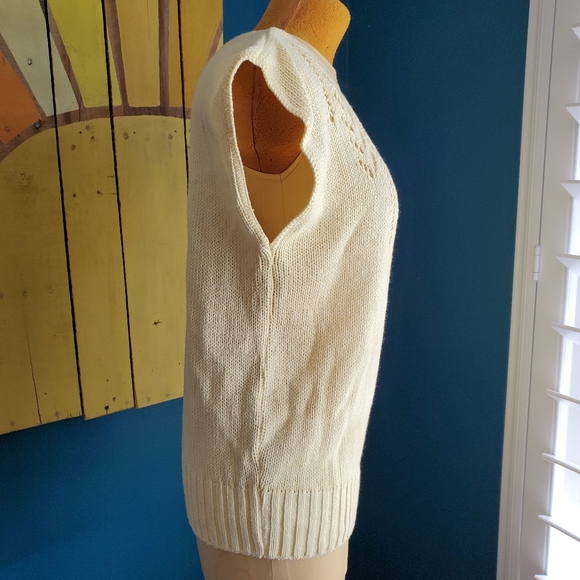 Vintage Yellow Summer Sweater - Picture 3 of 10